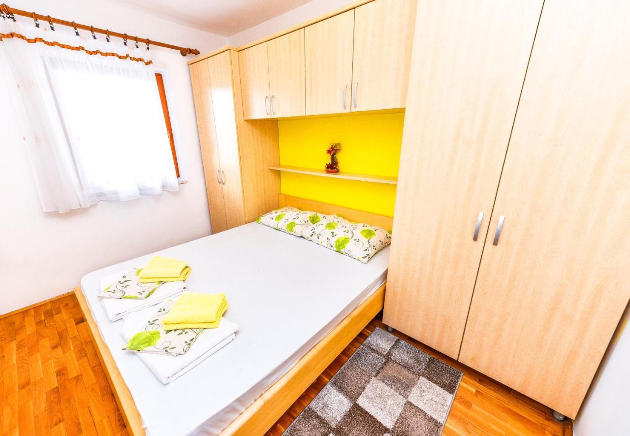 Apartments Hope Novalja Exterior photo