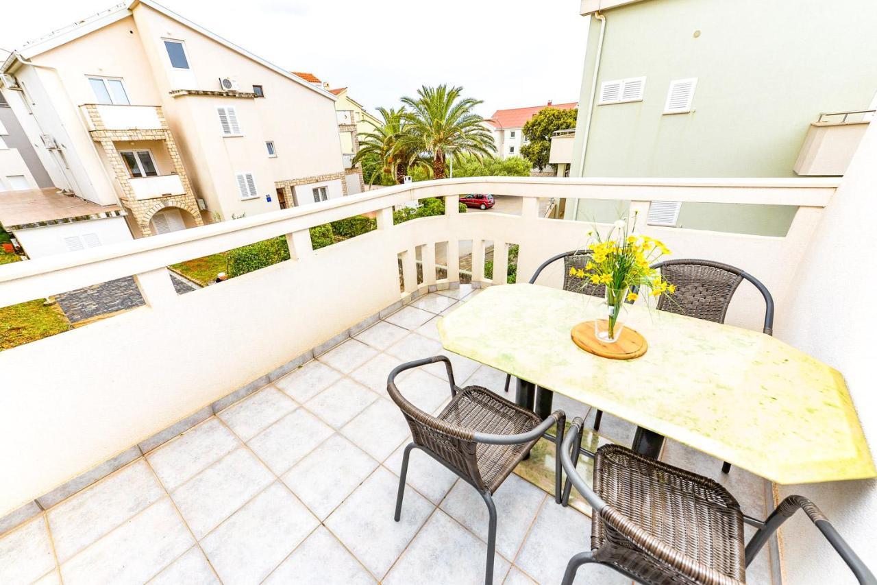Apartments Hope Novalja Exterior photo